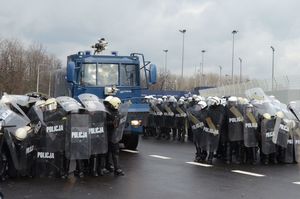 Ćwiczenia policji na Stadionie Śląskim 14 listopada 2017 r.