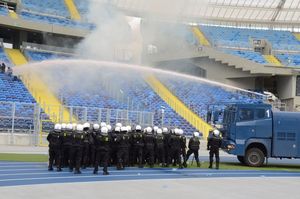 Ćwiczenia policji na Stadionie Śląskim 14 listopada 2017 r.