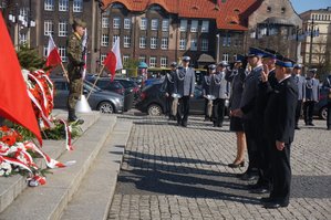 W 146. rocznicę urodzin Wojciecha Korfantego delegacje instytucji państwowych i samorządowych, służb mundurowych oraz stowarzyszeń kombatanckich złożyły kwiaty pod jego pomnikiem na placu Sejmu Śląskiego w Katowicach oraz na katowickim cmentarzu przy ul. Francuskiej, gdzie został pochowany- złożenie kwiatów przez przedstawicieli służb mundurowych: policji, wojska, straży pożarnej i straży miejskiej.