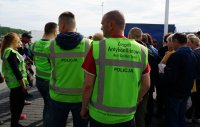 Policjanci czuwali nad bezpiecznym przebiegiem wtorkowego protestu w Pszczynie- policyjny zespół antykryzysowy KWP w Katowicach.