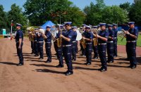 Dzień z mundurem dla najmłodszych w Pszczynie- 12 czerwca 2019 r.,Stadion Iskra, występ policyjnej orkiestry