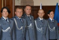 W piątek, na sali sesyjnej w starostwie pszczyńskim odbyły się uroczystości z okazji Święta Policji. Wśród gości byli obecni między innymi Zastępca Komendanta Wojewódzkiego Policji w Katowicach, Starosta Pszczyński i Zastępca Burmistrza Pszczyny i przedstawiciela Zarządu Wojewódzkiego NSZZ Policjantów województwa śląskiego. Kolejny raz, obchody powołania Policji Państwowej uświetnił występ sygnalisty z orkiestry policyjnej w Katowicach.