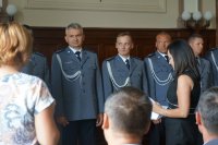 W piątek, na sali sesyjnej w starostwie pszczyńskim odbyły się uroczystości z okazji Święta Policji. Wśród gości byli obecni między innymi Zastępca Komendanta Wojewódzkiego Policji w Katowicach, Starosta Pszczyński i Zastępca Burmistrza Pszczyny i przedstawiciela Zarządu Wojewódzkiego NSZZ Policjantów województwa śląskiego. Kolejny raz, obchody powołania Policji Państwowej uświetnił występ sygnalisty z orkiestry policyjnej w Katowicach.