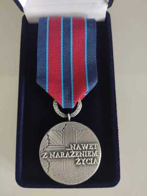 Zdjęcie kolorowe: medal.