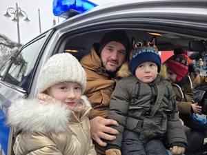Zdjęcie przedstawia uczestników wydarzenia.