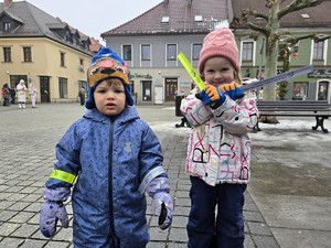 Zdjęcie przedstawia uczestników wydarzenia.