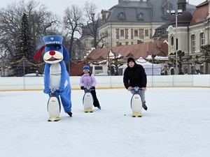 Zdjęcie przedstawia uczestników wydarzenia.