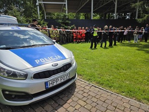Zdjęcie przedstawia wspólne ćwiczenia służb na Jeziorze Goczałkowickim.