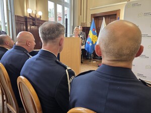 Zdjęcie: uroczysta zbiórka z okazji Święta Policji w Pszczynie.