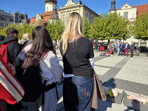 Zdjęcie przedstawia uczestników podczas bicia rekordu w RKO.