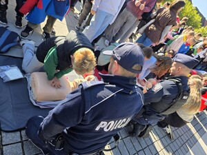 Zdjęcie przedstawia uczestników podczas bicia rekordu w RKO.